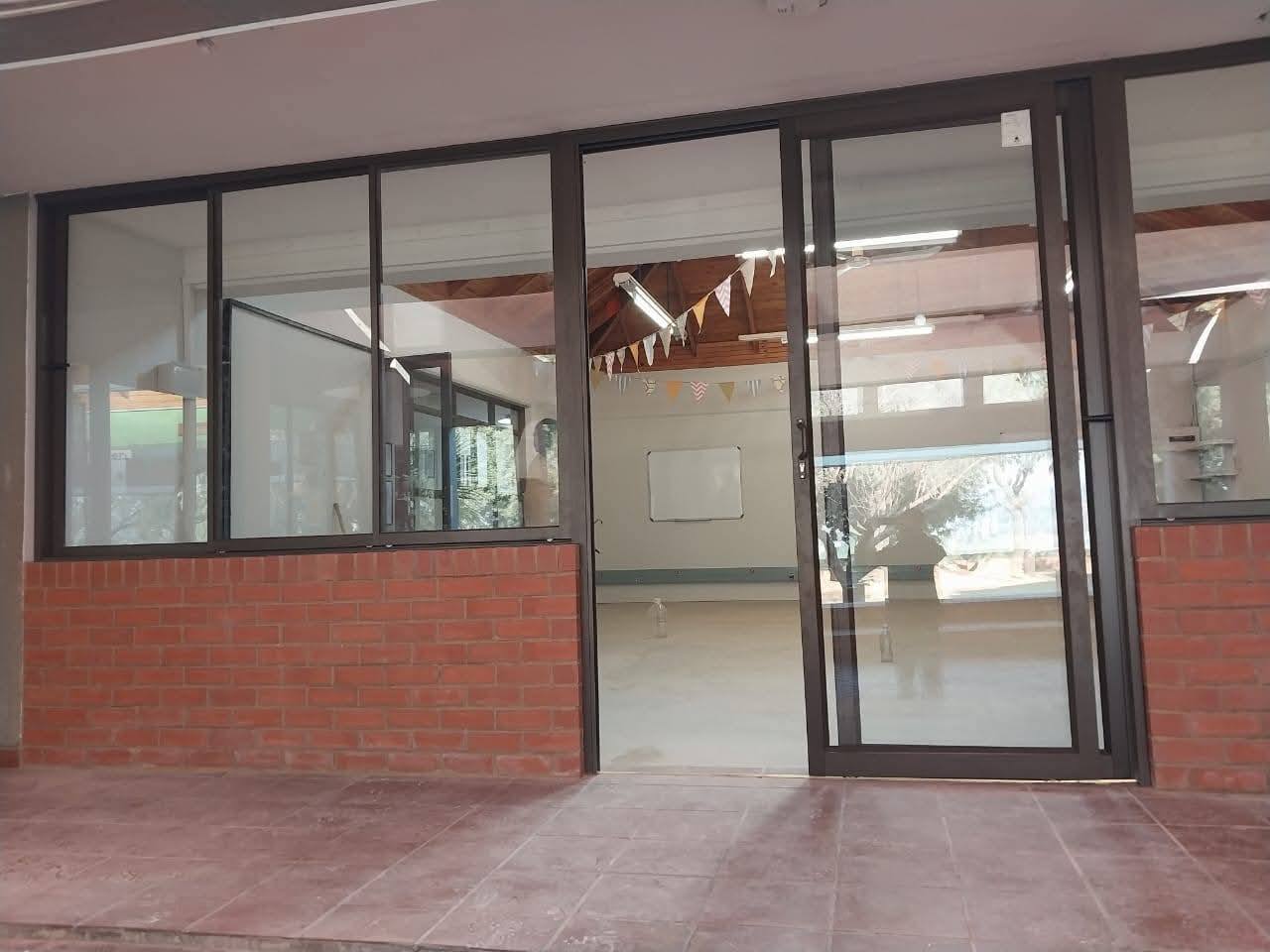 Home collen aluminium & glass folding door