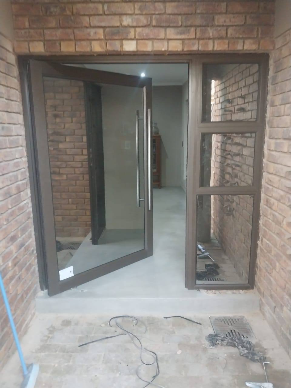 Home collen aluminium & glass folding door 1